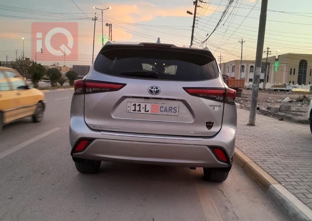 تۆیۆتا هایلاندەر